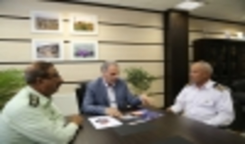 جلسه هماهنگی با خلبان پورمند جهت پایش جنگل های استان