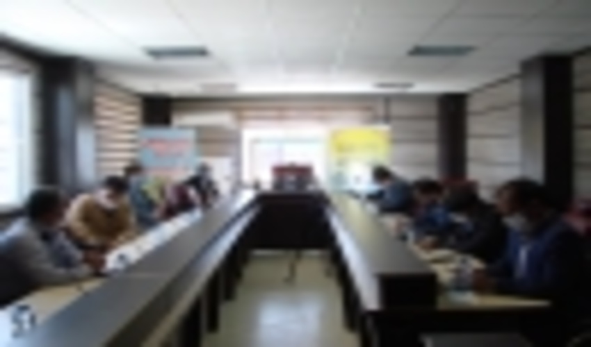 جلسه کارگروه پیش بینی و پیشگیری از رشد و گسترش مناطق جدید بافت های ناکارآمد استان ایلام