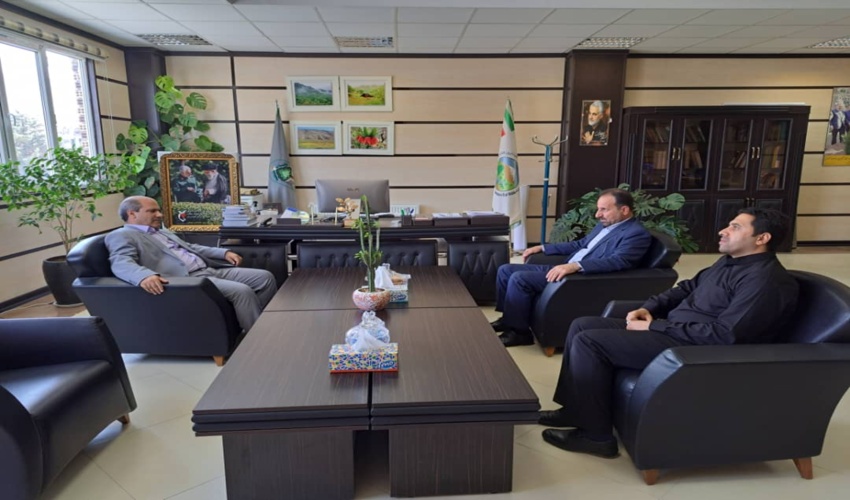 نشست مدیرکل بنیاد شهید و امور ایثارگران استان ایلام با مدیرکل منابع طبیعی و آبخیزداری استان