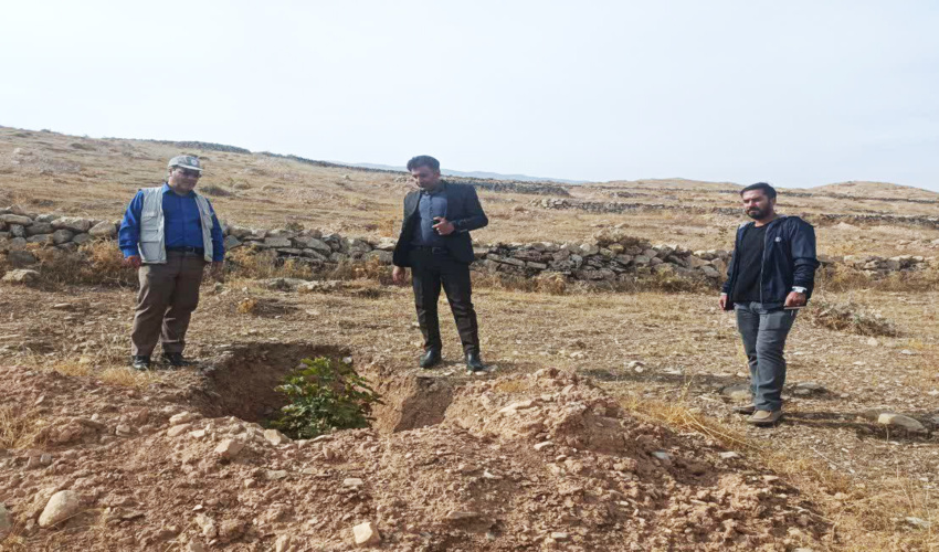 بازدید میدانی مدیرکل منابع طبیعی و آبخیزداری استان ایلام از پروژه های اجرایی شهرستان دره شهر 