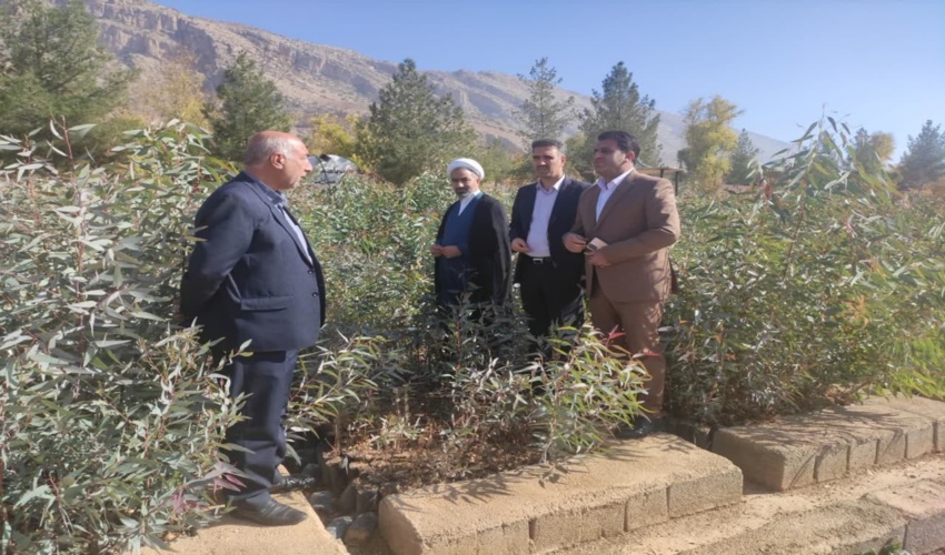 بازدید مسئول حوزه نمایندگی ولی فقیه از نهالستان شهرستان چرداول