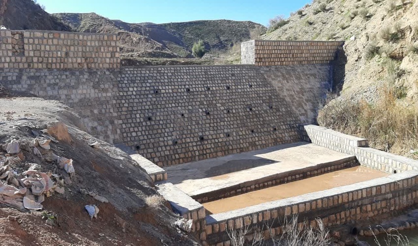 پایان عملیات اجرایی سازه سنگی ملاتی شهرستان آبدانان