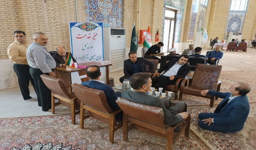 برپایی میزخدمت به مناسبت هفته دولت