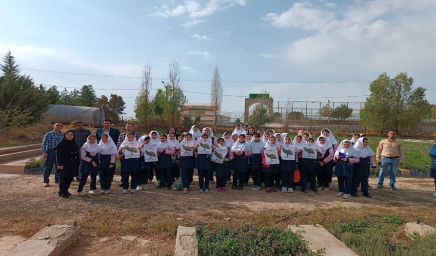 برگزاری اردوی آموزشی در راستای اجرای طرح مردمی کاشت یک میلیارد درخت