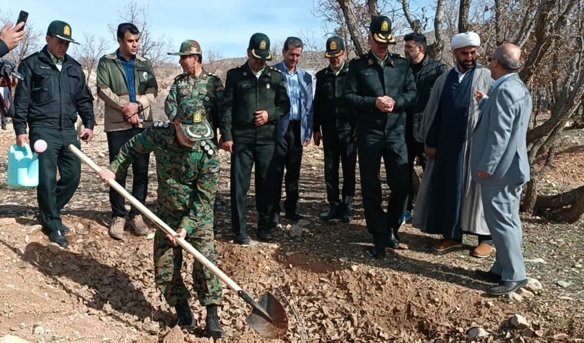 مراسم نهال کاری به یاد شهدای حمله تروریستی راسک 