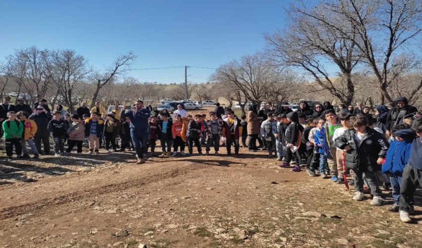 کار خوب دانش آموزان ایلامی در دومین روز از هفته منابع طبیعی