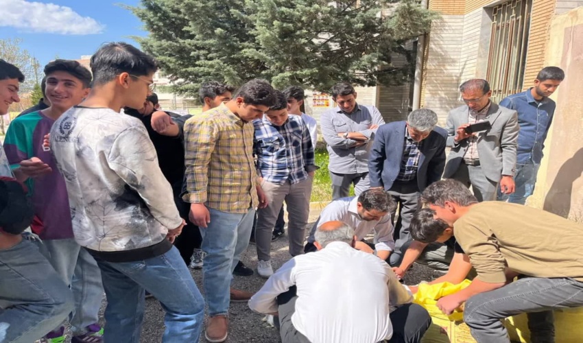 طرح هر مدرسه، یک نهالستان در مدارس استان آغاز شد