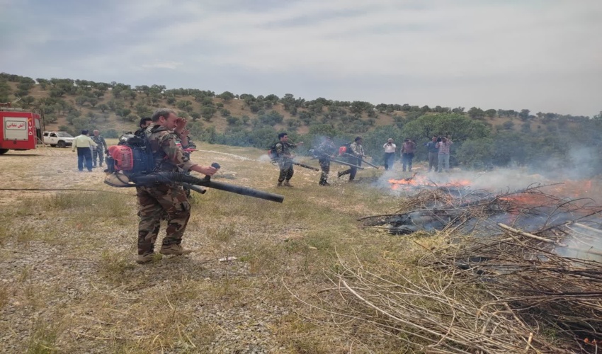 مانور اطفا حریق اداره کل منابع طبیعی و آبخیزداری استان برگزار شد