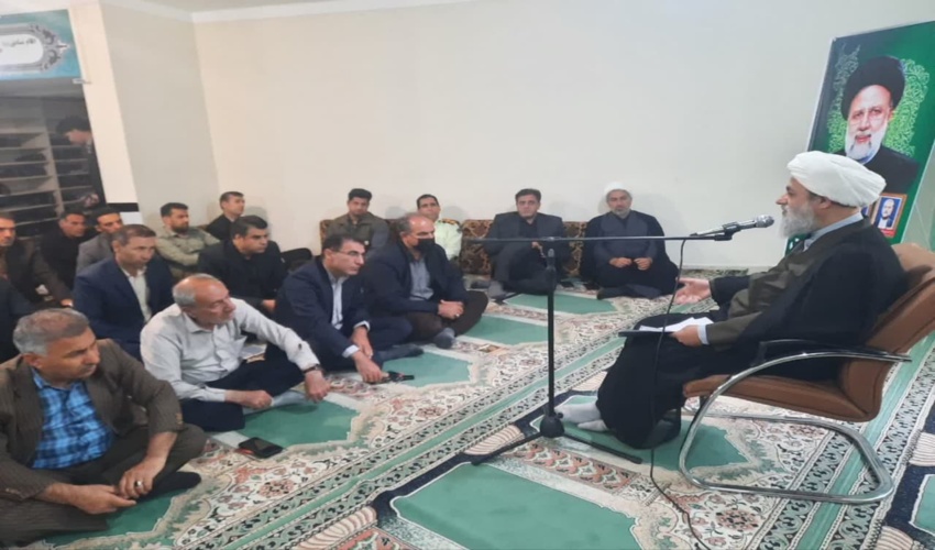 مراسم بزرگداشت شهادت رئیس جمهور در اداره کل منابع طبیعی و آبخیزداری استان ایلام برگزار شد.