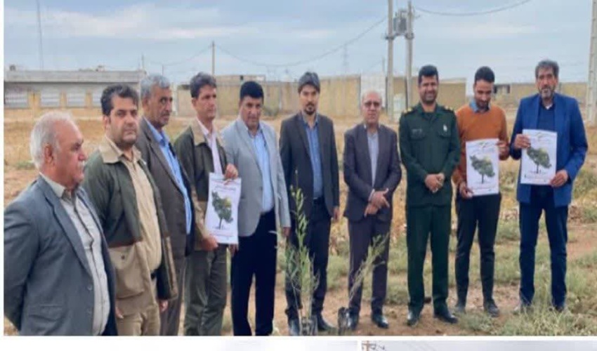ایلام/ کاشت 3 هزار نهال، نوید آینده ای سبز به یاد شهدا