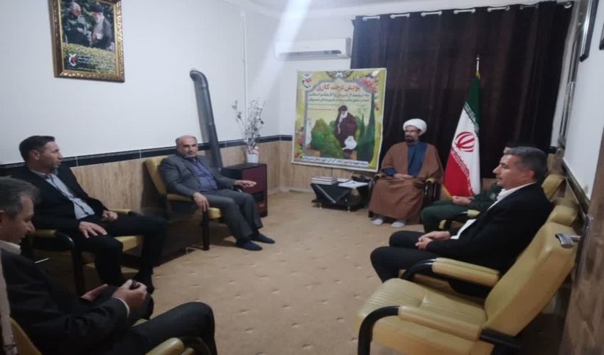 جلسه هماهنگی روز درختکاری و هفته منابع طبیعی در دفتر امام جمعه شهرستان سیروان