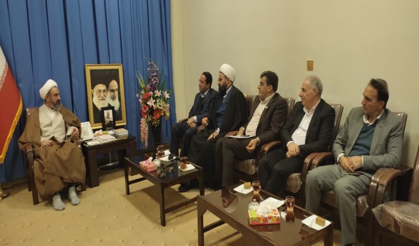 دیدار رئیس سازمان منابع طبیعی کشور با امام جمعه ایلام